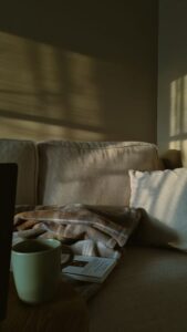 Tips for Creating a Cozy and Inviting Home Environment